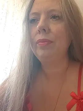 Snapshot of Irina3718 chatting on 09.15.25 Irina3718 online show from 09.15.25