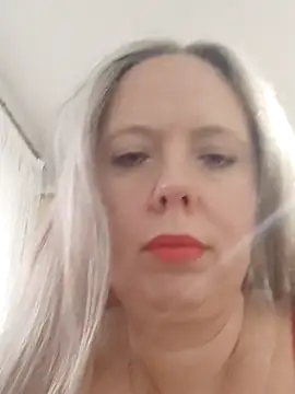 Snapshot of Irina3718 chatting on 10.01.25 Irina3718 online show from 10.01.25