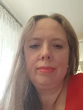 Snapshot of Irina3718 chatting on 10.15.25 Irina3718 online show from 10.15.25