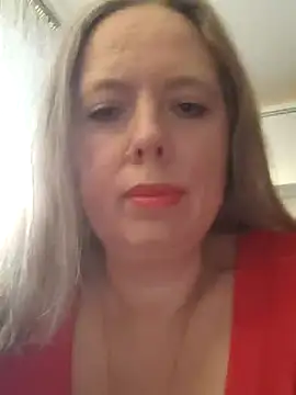 Snapshot of Irina3718 chatting on 10.16.25 Irina3718 online show from 10.16.25