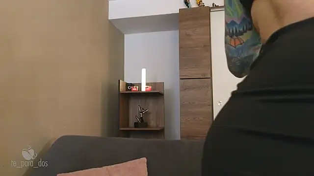 Snapshot of Te_para_2 chatting on 10.05.25 Te para 2 online show from 10.05.25