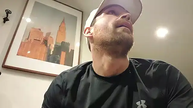 Snapshot of LKC94 chatting on 09.27.25 LKC94 online show from 09.27.25