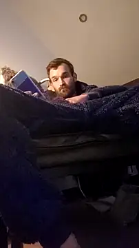 Snapshot of LKC94 chatting on 10.12.25 LKC94 online show from 10.12.25