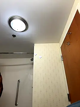 Snapshot of Foxdaguy chatting on 10.15.25 Foxdaguy online show from 10.15.25