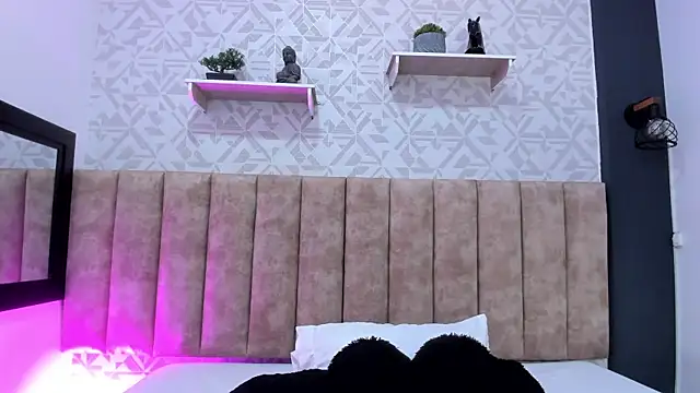 MelinaCruz online show from 03.22.25