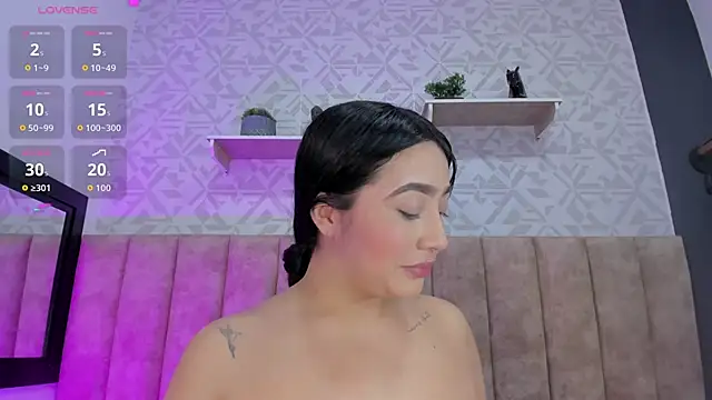 MelinaCruz online show from 11.06.25