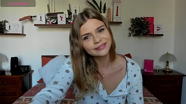 HaleyReedme online show from 09.30.25