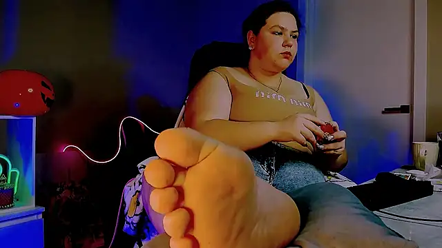 FlorenceAnderson online show from 10.31.25