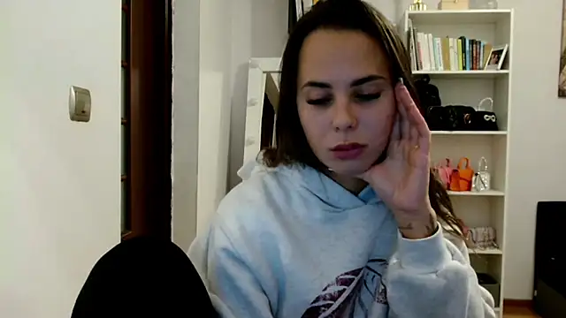 Snapshot of MayaJoy24 chatting on 10.08.25 MayaJoy24 online show from 10.08.25