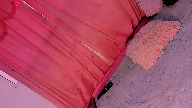 Mariana-ofc online show from 11.21.25