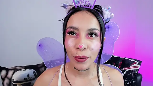 Snapshot of miss_melodi chatting on 10.28.25 miss melodi online show from 10.28.25