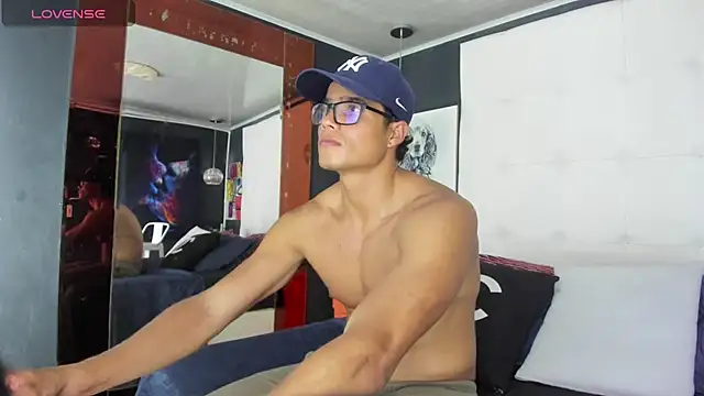 Christian Musclet4 online show from 03.21.25