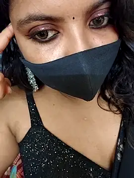 Snapshot of Tamil_hot_whiskey_girl chatting on 03.15.25 Tamil hot whiskey girl online show from 03.15.25