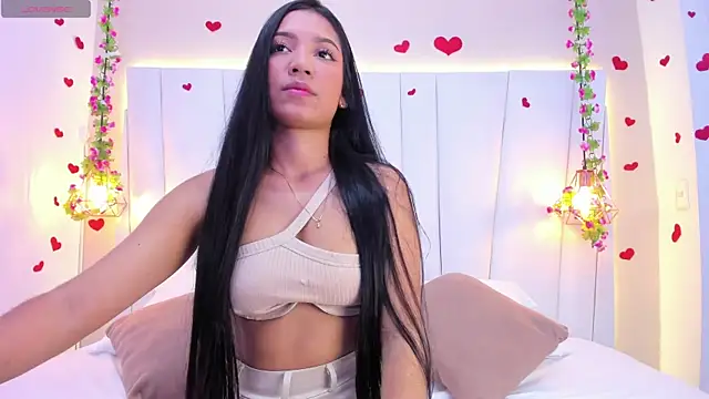 KarolHilton online show from 03.22.25