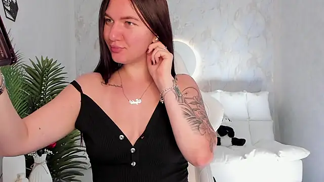 babyisperfect online show from 09.11.25