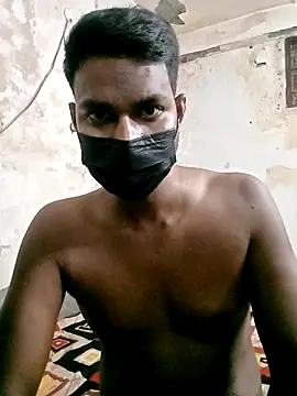 Snapshot of vikesh05 chatting on 03.14.25 vikesh05 online show from 03.14.25