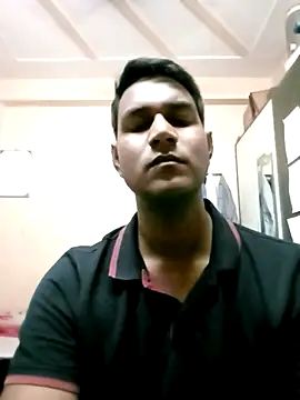 Snapshot of vikesh05 chatting on 09.17.25 vikesh05 online show from 09.17.25