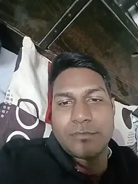 Snapshot of vikesh05 chatting on 11.18.25 vikesh05 online show from 11.18.25