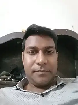 Snapshot of vikesh05 chatting on 11.21.25 vikesh05 online show from 11.21.25