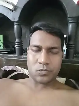 Snapshot of vikesh05 chatting on 11.25.25 vikesh05 online show from 11.25.25