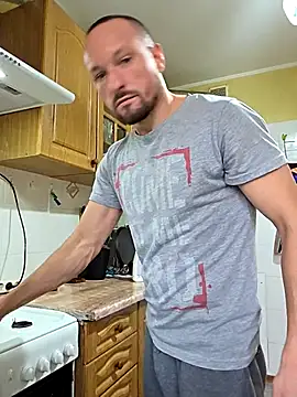 Snapshot of Masya_MaxUA chatting on 11.05.25 Masya MaxUA online show from 11.05.25