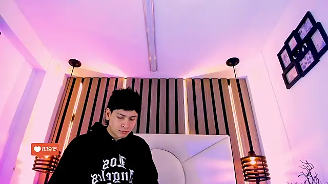 Jhojan twink online show from 11.13.25