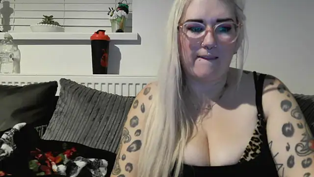 Sizzling Indie36 online show from 10.03.25