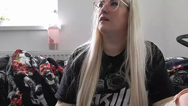 Sizzling Indie36 online show from 10.09.25