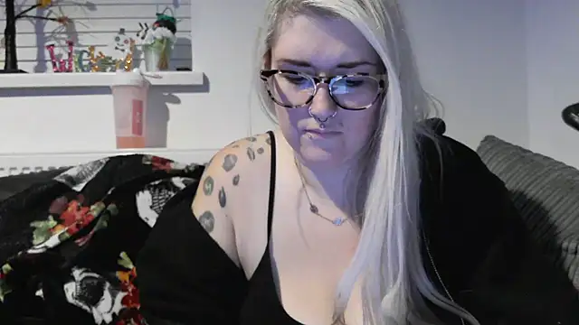 Sizzling Indie36 online show from 10.28.25