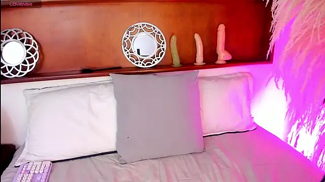 Snapshot of Eimmy_bm chatting on 03.21.25 Eimmy bm online show from 03.21.25