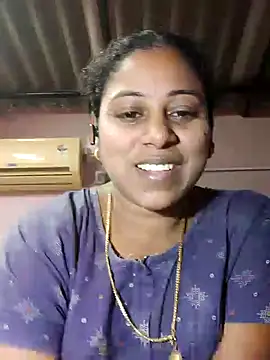 Snapshot of JENNIFERtamil chatting on 10.29.25 JENNIFERtamil online show from 10.29.25