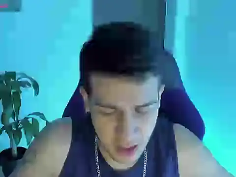 Snapshot of abel_bigcok chatting on 10.28.25 abel bigcok online show from 10.28.25