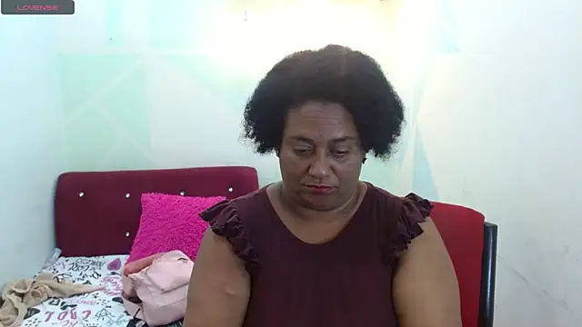 Snapshot of Sharon-stager chatting on 09.23.25 Sharon-stager online show from 09.23.25