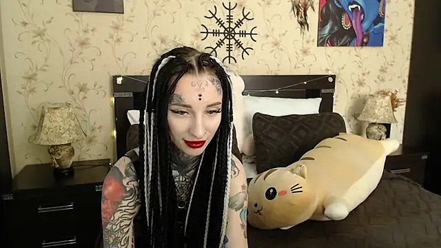 Snapshot of Velvetbat chatting on 03.20.25 Velvetbat online show from 03.20.25