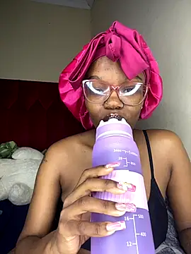 YummyMelanin117 online show from 11.30.25