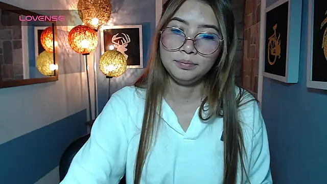 Snapshot of Fiorellaa_delsd chatting on 10.01.25 Fiorellaa delsd online show from 10.01.25