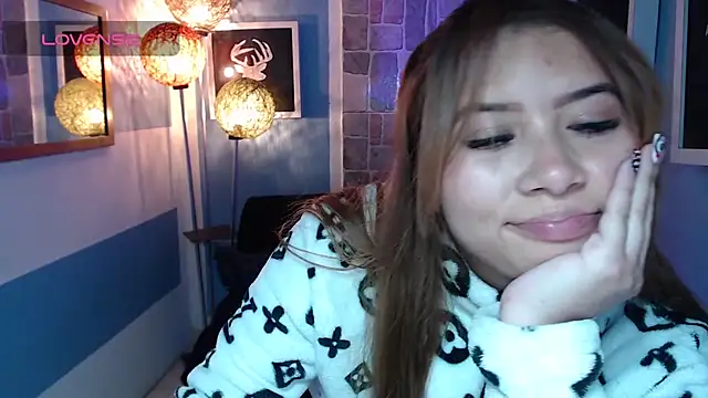 Snapshot of Fiorellaa_delsd chatting on 11.06.25 Fiorellaa delsd online show from 11.06.25