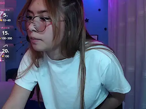 Snapshot of Fiorellaa_delsd chatting on 11.21.25 Fiorellaa delsd online show from 11.21.25