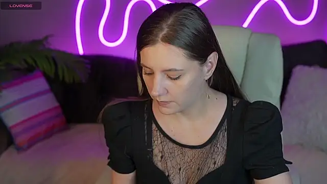 Snapshot of ValeryMurr chatting on 10.09.25 ValeryMurr online show from 10.09.25