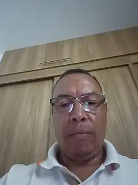 Snapshot of OrionStone chatting on 03.23.25 OrionStone online show from 03.23.25