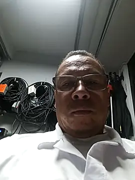 Snapshot of OrionStone chatting on 10.06.25 OrionStone online show from 10.06.25