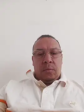 Snapshot of OrionStone chatting on 10.08.25 OrionStone online show from 10.08.25