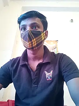 Snapshot of _fucker_18 chatting on 11.17.25 fucker 18 online show from 11.17.25