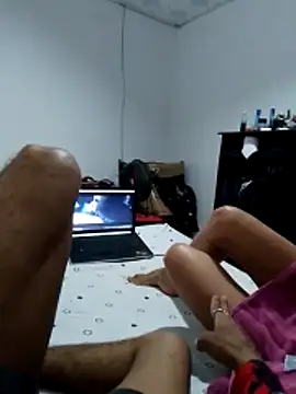 Snapshot of Yeibons chatting on 10.27.25 Yeibons online show from 10.27.25