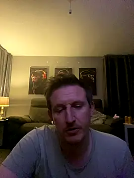 Snapshot of Tommyglasgow1983 chatting on 10.22.25 Tommyglasgow1983 online show from 10.22.25