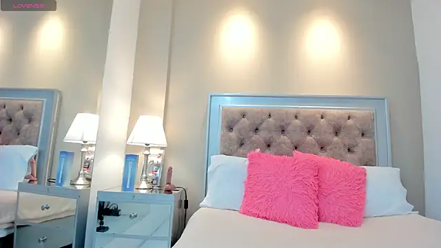 AlexaStorrm online show from 10.28.25