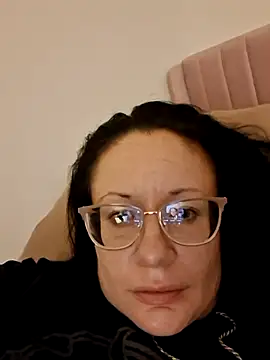 Snapshot of kinkikatie69 chatting on 11.14.25 kinkikatie69 online show from 11.14.25