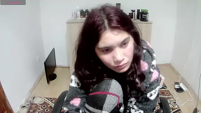 Snapshot of MalloryMyers chatting on 09.25.25 MalloryMyers online show from 09.25.25