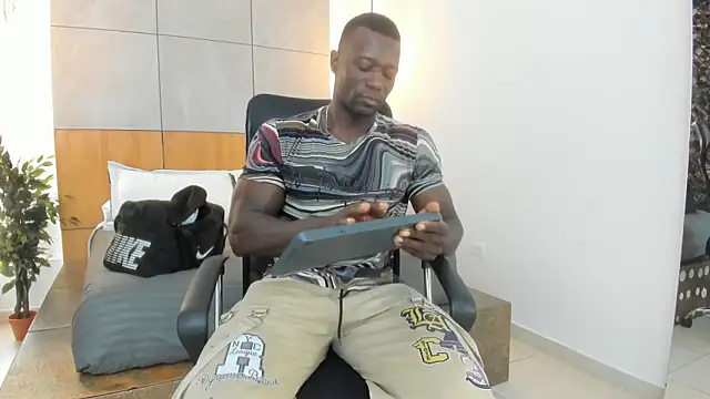 MarcusBlack  online show from 09.11.25