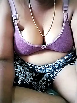 Snapshot of ammutamiltamil chatting on 09.24.25 ammutamiltamil online show from 09.24.25